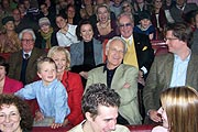 Familie Stoiber war unter den Premierengästen (Foto: Martin Schmitz)