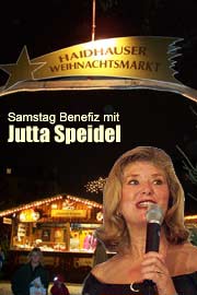 Jutta Speidel ist die Glücksfee der Tombola zugunsten der Aktion für Horinzont e.V. am 13.12.2003 (Foto: Martin Schmitz)