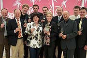 Vertreter der 10 Weingüter, die mit "Best of Gold" augezeichnet wurden (Foto: Martin Schmitz)