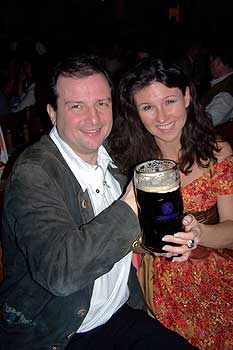 Ricardo und Karin - das Faschignsprinzenpaar 2004 - jetzt in Zivil (Foto: Martin Schmitz)