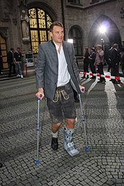verletzt noch: Manuel Neuer (©Foto. Martin Schmitz)