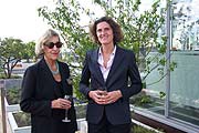 Stararchitektin Mme Andrée Putman (li.)und Hotelchefin Innegrit Volkhard (Foto: Martin Schmitz)
