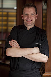 Simon Larese ist seit 2011 neuer Küchenchef im Mandarin Orientla, Munich