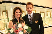 Nathalie Prinzessin von Hohenzollern und Oberpollinger Geschäftsführer  Thomas Mader (Foto: Martin Schmitz)
