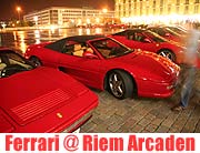 München sieht rot - vom 4.-13.10.2007 ist Ferrari zu Gast in den Riem Arcaden. Ferraritreffen in den Riem Arcaden zum 60. Geburtstag am Samstag, 06. Oktober um 20.30 Uhr (Foto: MartiN Schmitz)