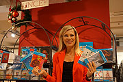 Nina Ruge eröffnete am 4.11.2014 den UNICEF Kartenstand im 4. Stock des Ludwig Beck (©Foto: MartiN Schmitz)