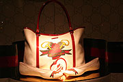 Tattoo Heart Collection auch im neuen Gucci Store in der Maximilianstr 31 (Foto: Martin Schmtz)