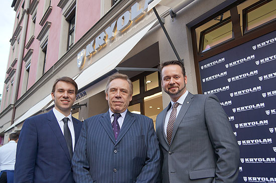 Die Kryolan Chefs  Dominik, Wolfram und Sebastian Langer kamen zur Eröffnung des Kryolan City Stores in München  (©Foto. Martin Schmitz)