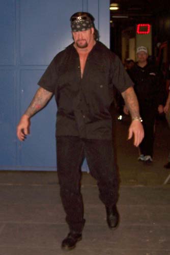 04twwe_undertaker05