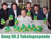 Spendentag von Radio Gong 96.3 - Pomies spendeten, was man sonst nicht bekommt, 54.000 Euro wurden jetzt der Tabaluga Stiftung bei Schuhbeck's am Platzl übergeben (Foto: Marikka-Laila Maisel)