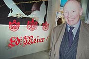 Peter Eduard Meier in der ? Generation der Schuhdynastie präsentiert EdMeiers Art 2004 unter dem Odeonsplatz (Foto: Martin Schmitz)