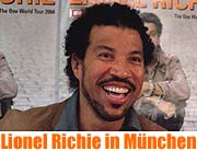 Lionel Richie – The One World Tour 2004. Live in der Olympiahalle München am 16. Oktober 2004. Ende Mai kam er nach München zur Vorstellung der Tournee (Foto: Marikka-Laila Maisel)