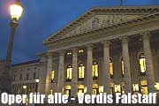 Oper für alle - Verdis Falstaff gratis vor dem Nationalthater (Foto: Martin Schmitz)