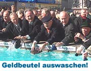Beutelwaschender Ude (Foto: Martin Schmitz 2003)