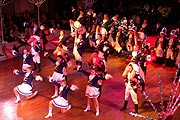 Auftritt der Siegburger Funken Blau-Weiß von 1859 e.V. bei der Narrhalla Soirée im Deutschen Theater  (Foto: Martin Schmitz)