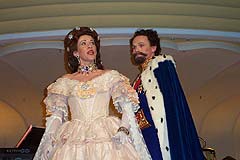 Auftritt des Musical Ludwig II Sissi Gabriele Schmidt und John Geoffrey Goodworthy (Foto: Marikka-Laila Maisel)