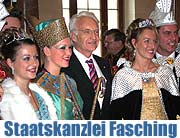 "Unsinniger Donnerstag" in der Staatskanzlei Ministerpräsident Stoiber und Landwirtschaftsminister Miller empfingen Vertreter der Bayerischen Faschingsgesellschaften