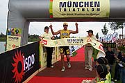 othar Leder beim Zieleinlauf (Foto: Martin Schmitz)