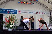 Demonstration workout yoga (Foto: Martin Schmitz)