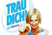 Rexona "Trau Dich!"-Tour in München. "Trau Dich!", so heißt das Motto von Rexona. Der Deohersteller will alle Frauen motivieren, Dinge in die Realität umzusetzen, die sie schon immer einmal machen wollten.  Ein Coaching Team stärkt Selbstbewusstsein und Selbstwertgefühl