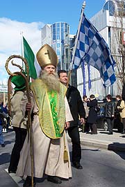 Ein Bischof darf auch 2005 nicht fehelen (Foto: Martin Schmitz)