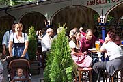 die Araden mit der Cocktailbar des Sausalitos (Foto: Martin Schmitz)