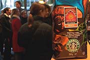 Den Arabia Mocha Java gibt es auch im neuen Starbucks (Foto: Martin Schmitz)