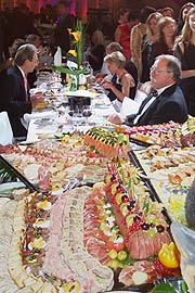 Maitre Pierre Pfister richtet an zurNacht der Münchner Gastronomie 2004 (Foto: martin Schmitz)
