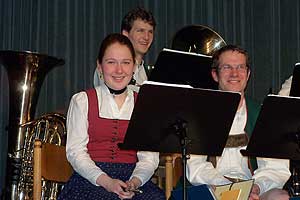 Musikalisch unterhalten wurde das Publikum von "Swing boarisch" - Neun Männern und Elisabeth, der Flötistin (Foto: Martin Schmitz)