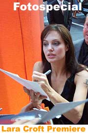 Angelina Jolie (hier auf dem US-Filmplakat) kommt nach München zur Filmpremiere...