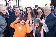 Ben Verbong, Jürgen Tarrach, Raban Bieling, Christine Neubauer, Sarah Beck, Monika Hansen und Mario Adorf kamne zur Premiere nach München (Foto: martin Schmitz)