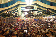 Festzelt Mörz 2004 (Foto: Martin Schmitz)