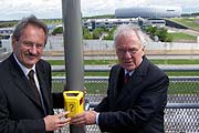 Bundesverkehrsminister Manfred Stolpe und Münchens OB Christian Ude:  Freigabe der Infrastrukturmaßnahmen per Knopfdruck..(Foto: Martin Schmitz)