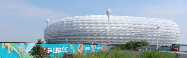 16 neue LED-Ballonleuchten - die EM2020 Fans werden die ersten sein, die von der Sonderlichtlösung für Esplanade der Allianz Arena profitieren ©Foto: Martin Schmitz)
