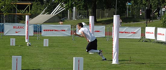 Franck Ribéry trat  im Münchner Finale am 20.05.2009 gegen die Schnellsten aus vielen Ländern an (©Foto: Nathalie Tandler)