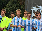 Stefan Aigner ist wieder dabei (3. v.l.) (©Foto: Martin Schmitz)