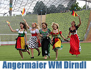 WM-Dirndl 2010 von Trachten Angermaier im Olympiastadion München vorgestellt - Fotos & Video (©Foto: Martin Schmitz)