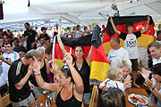 Jubeln @ Siemens Soccer City auf dem Wittelsbacher Platz  (Foto: Ingrid Grossmann)