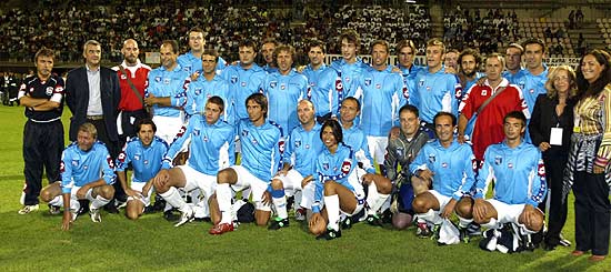 Die "Nationale Stilisti": beim ELLE STYLE CUP sind u.a. Renzo Rosso (Mitte 7.v.l.) und Alfonso Dolce (vorne 5.v.l.) (Foto: Elle)