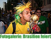 18.06.2006 Partystimmung nach Brasilienspiel Leopoldstrasse - Fotogalerie (Foto: MartiN Schmitz)