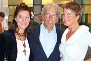 Vereint: Bernd Herzsprung («Freunde für's Leben») mit Barbara Herzsprung und Tochter Sara (Foto: Martin Schmitz)