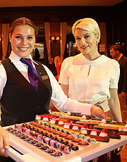 Kriemhild Siegel (re.)  (©Foto. Martin Schmitz)