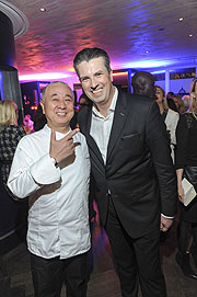 Nobuyuki Nobu Matsuhisa mit Wolfgang M. Greiner (Hoteldirektor) The Bar 31, Event im Hotel Mandarin Oriental München am 31.01.2016  ©Foto/ BrauerPhotos © G.Nitschke