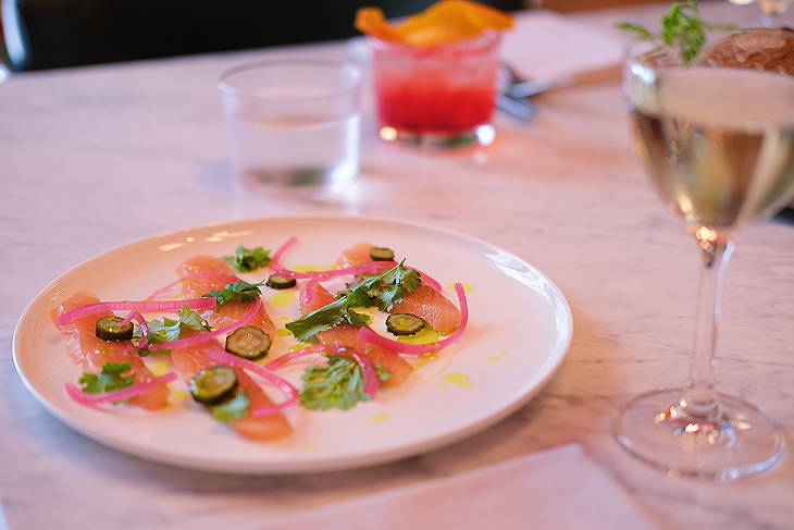 Sashimi in der BAMBULE! Bar by mural  des "Schwan-Locke" Hotel (©Foto:Schwan Locke)