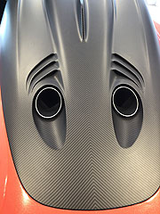 Chassis ist eine Variation des Kohlefaser-Monocoque-Chassis der Valkyrie, (©Foto: Martin Schmitz)