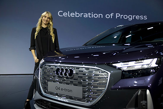 Anna Gassner: World premiere of the Audi Q4 e-tron: Celebration of Progress (©Foto: AUDI AG