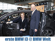Erste BMW i3 Auslieferungen in der BMW Welt am 15.11.2013 Feierliche Übergabe der Elektrofahrzeuge in Kundenhand  (©Foto:BMW AG)