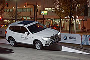 im BMW xDrive Parcours auf Rampen und schiefen Ebenen den BMW Allradantrieb xDrive testen (©Foto: Martin Schmitz)