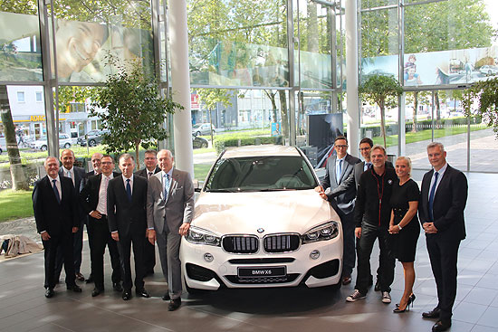 Die Chefs der einzelnen Häuser und Abteilungen der BMW Niederlassung München begrüsten die Auszubildenden zum Beginn ihrer Ausbildung begrüsst  (©Foto. Martin Schmitz)