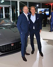 Michael Fleischmann,Jaguar Land Rover Statement Site, und Christian Löer, Marketing Director Jaguar Land Rover (©Foto: Martin Schmitz)